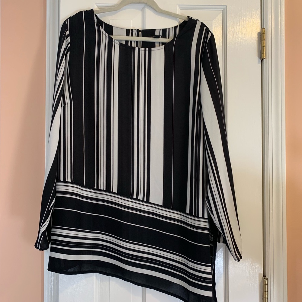 NWOT! Roz & Ali Asymmetrical Stripe Blouse